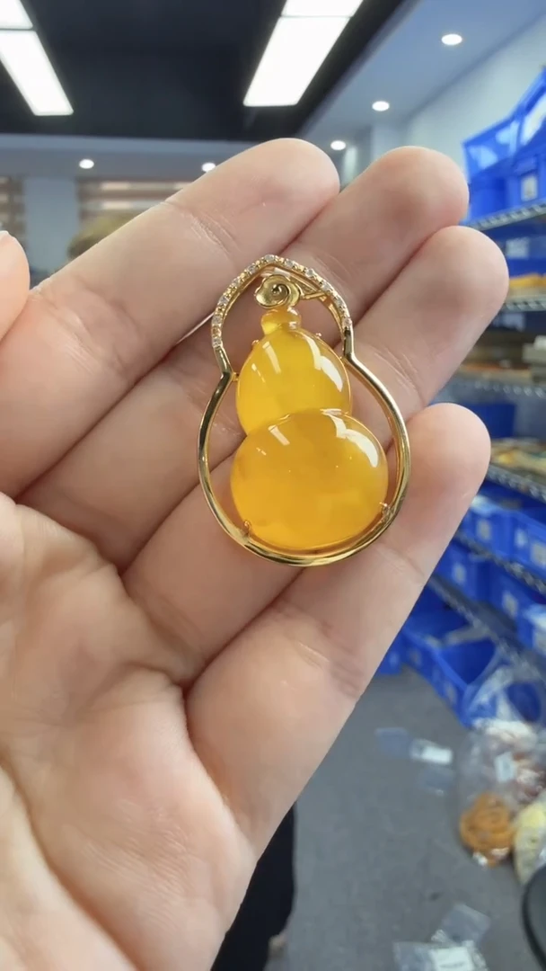 未镶嵌颈饰琥珀55秒拍号 假一罚三