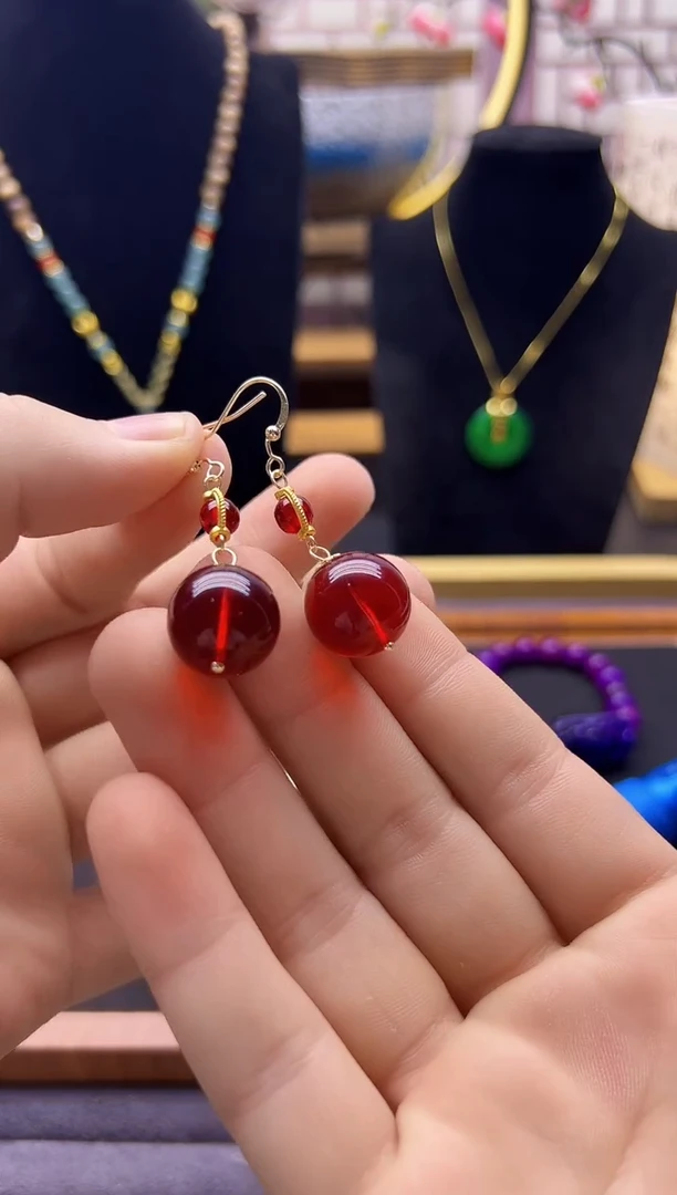 【闪购商品】血珀耳饰14K金镶嵌E201