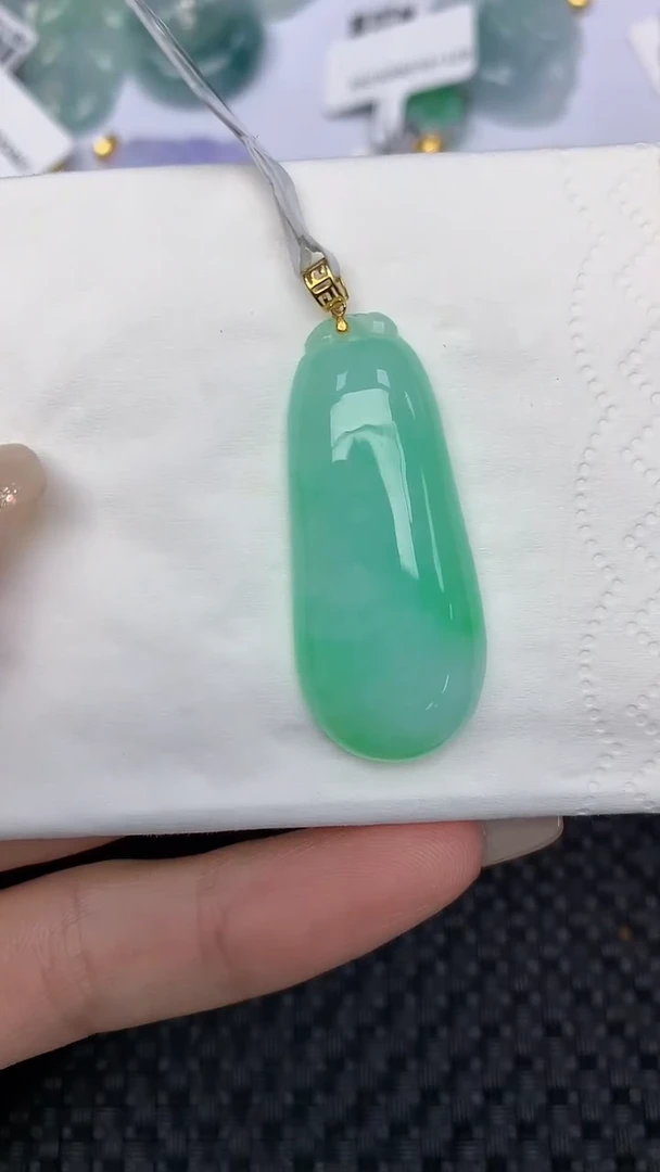 颈饰18K金镶嵌翡翠天然缅甸翡翠a货百元以上9元证书费自理