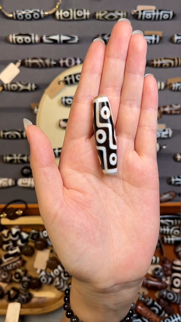 玛瑙/玉髓未镶嵌珠宝半成品与****戏行运高油砂9眼