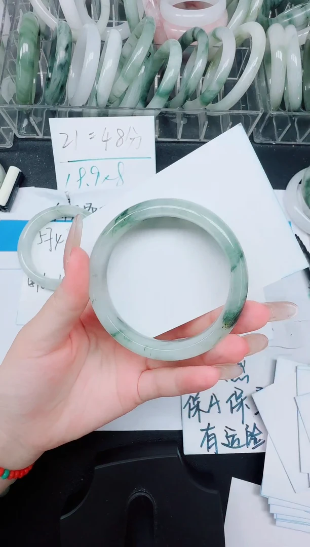 未镶嵌手镯石英质玉575/58.2