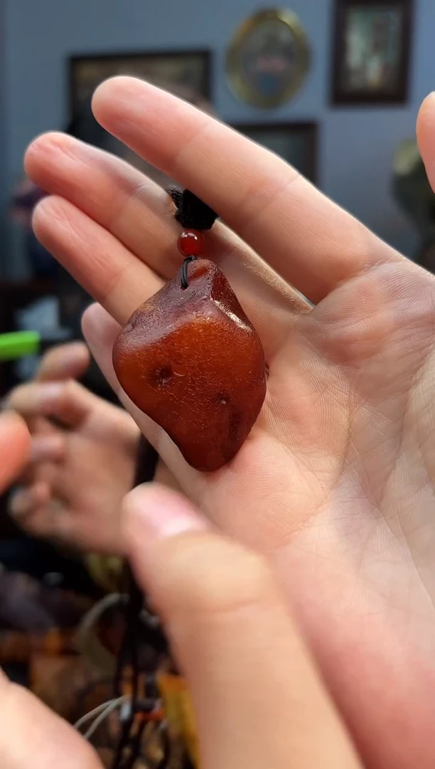 琥珀颈饰未镶嵌吊坠