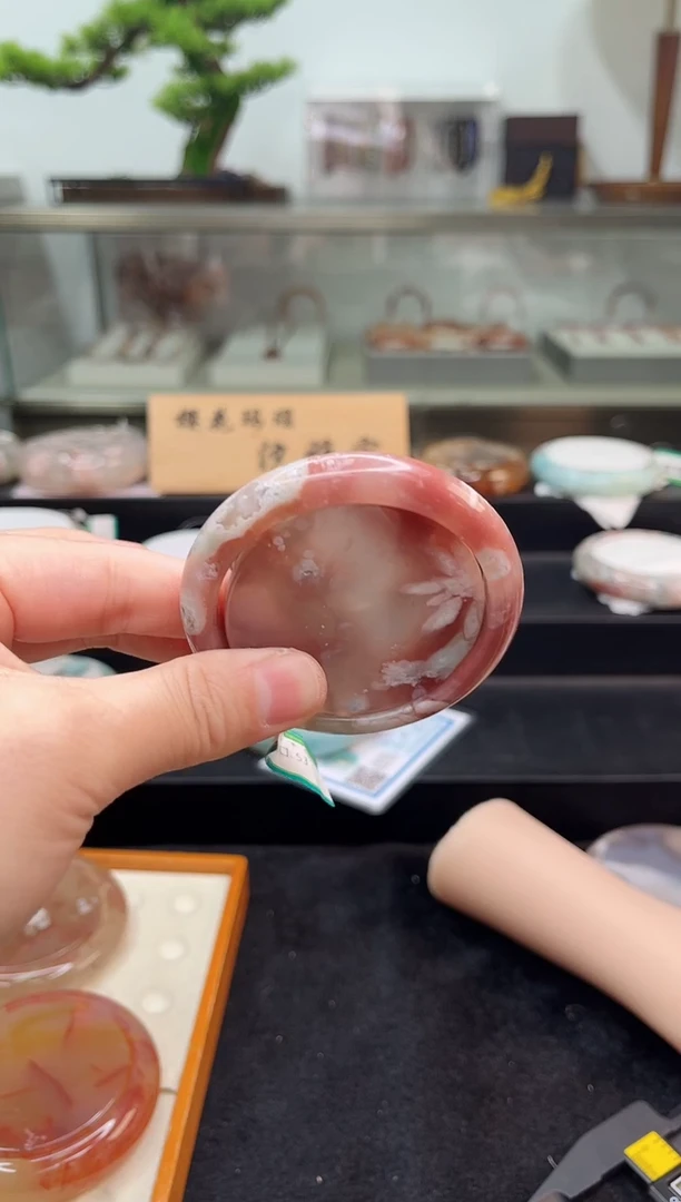 未镶嵌手镯石英质玉53圈口（赠品镯心）s98255