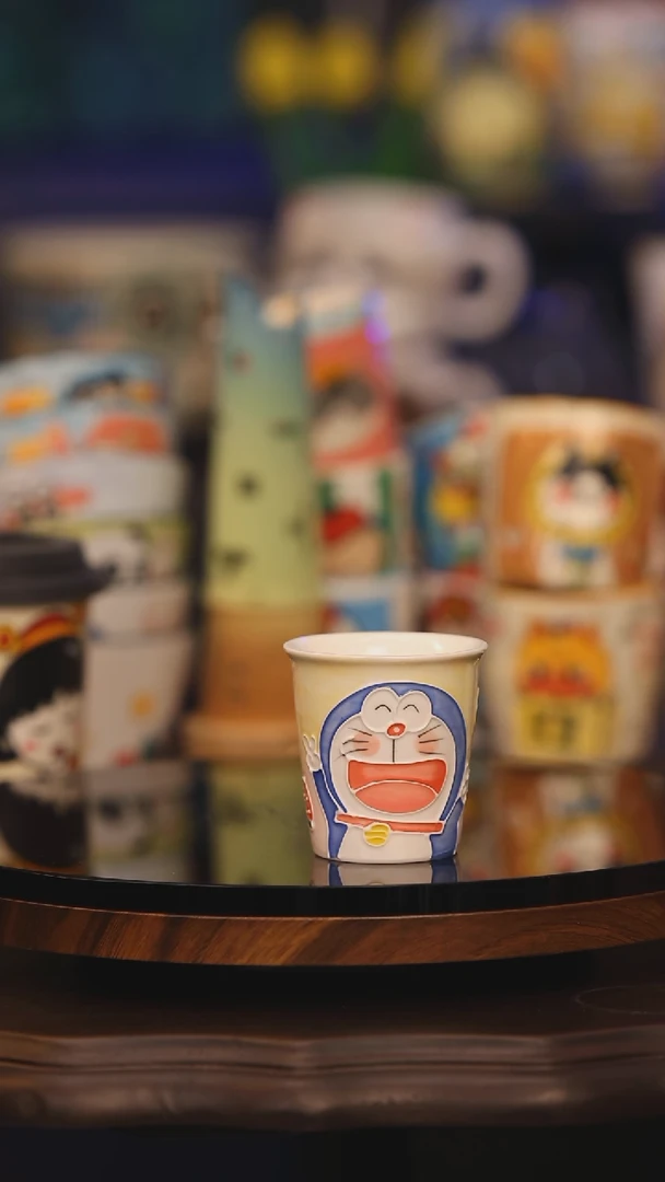 【闪购商品】摆件景德镇釉下彩绘设计师款式陶瓷