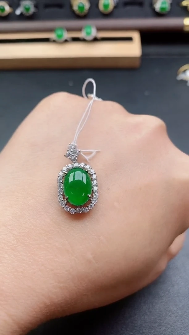 吊坠(赠链)银S925镶嵌翡翠1