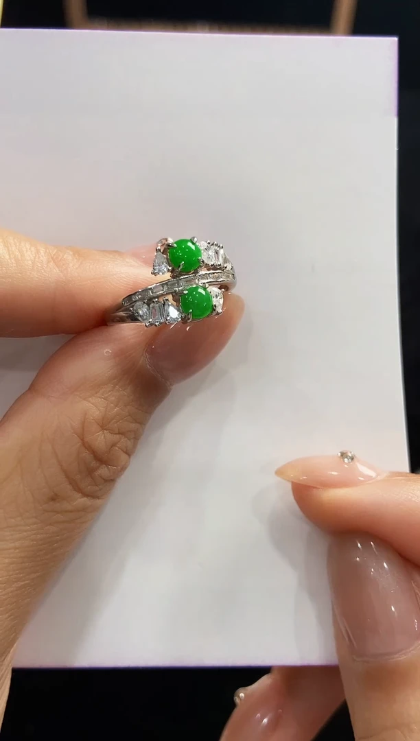 翡翠戒指银S925镶嵌戒指