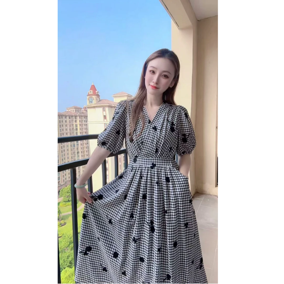 法式长裙2025年夏季新款收腰减龄连衣裙女Q55294