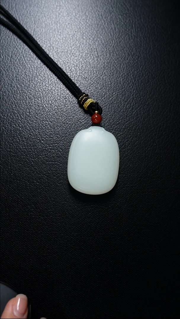 【闪购商品】和田玉颈饰未镶嵌无事牌