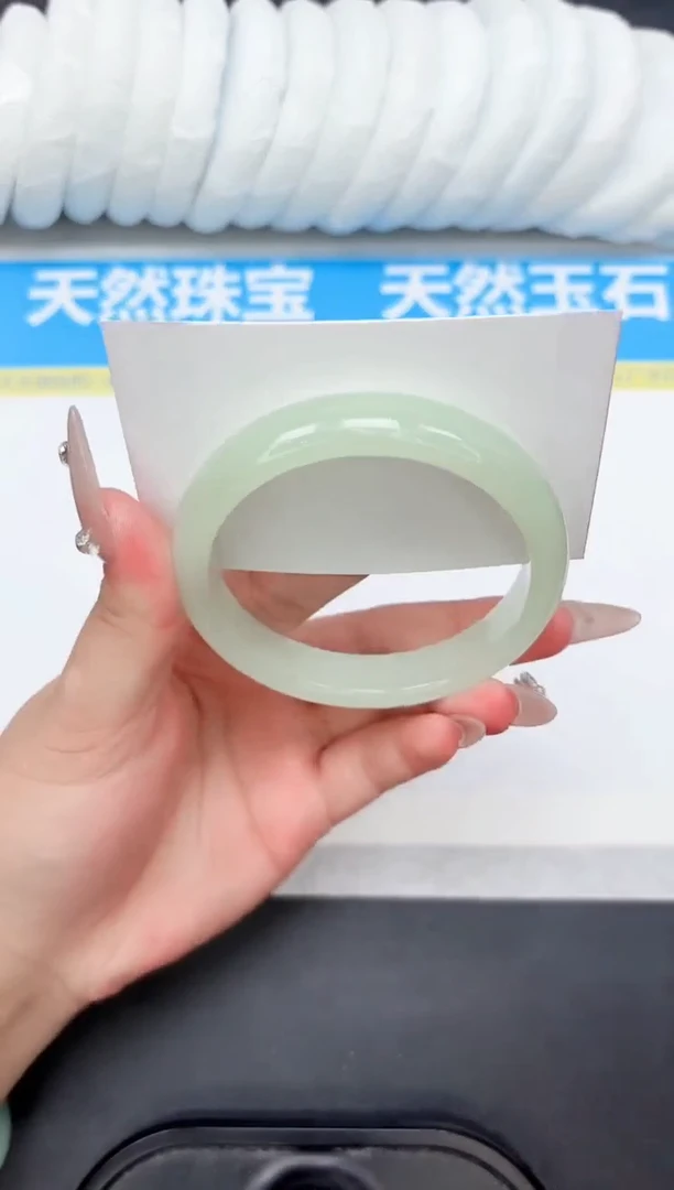 未镶嵌手镯石英质玉120-62