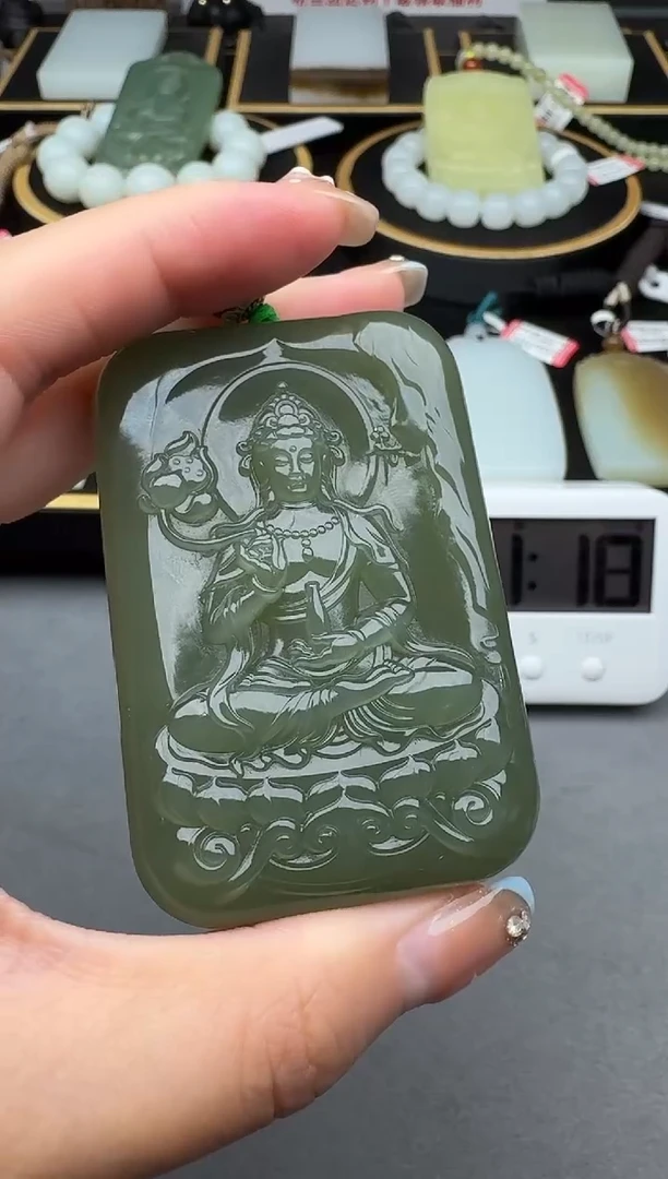 颈饰未镶嵌和田玉3