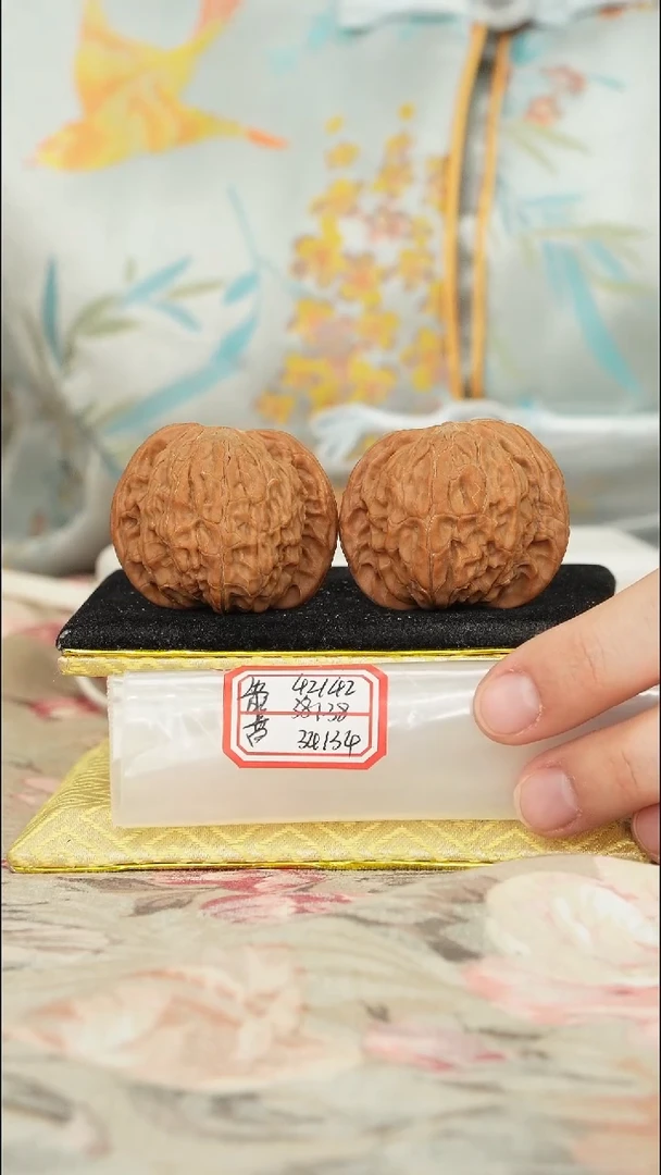 【闪购商品】文玩核桃把件磨盘