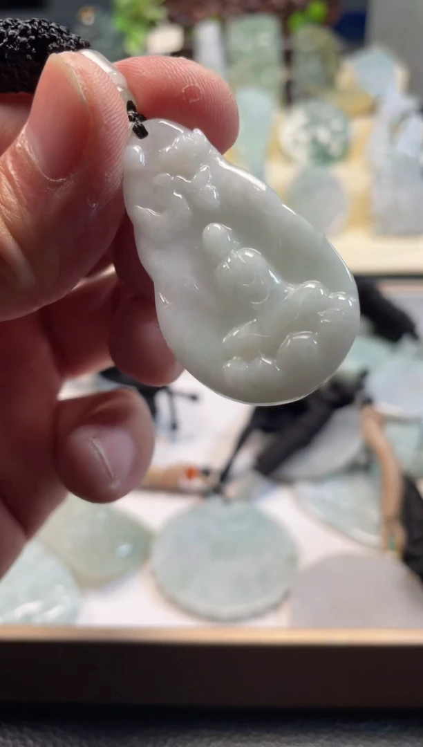 颈饰未镶嵌翡翠12/10/030