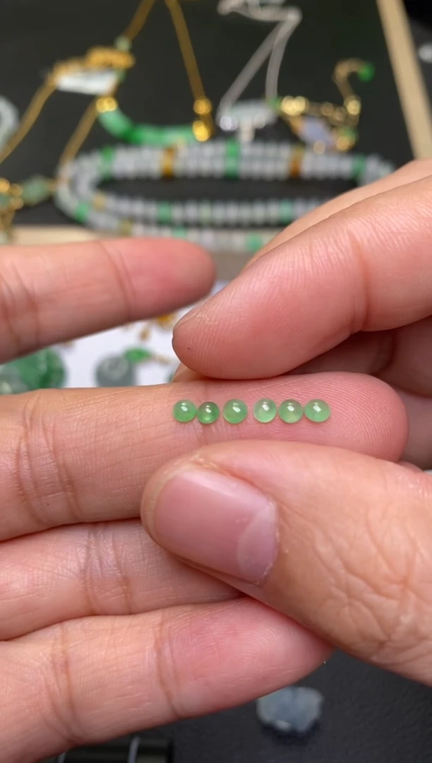 颈饰未镶嵌翡翠净货多样性发其一1379