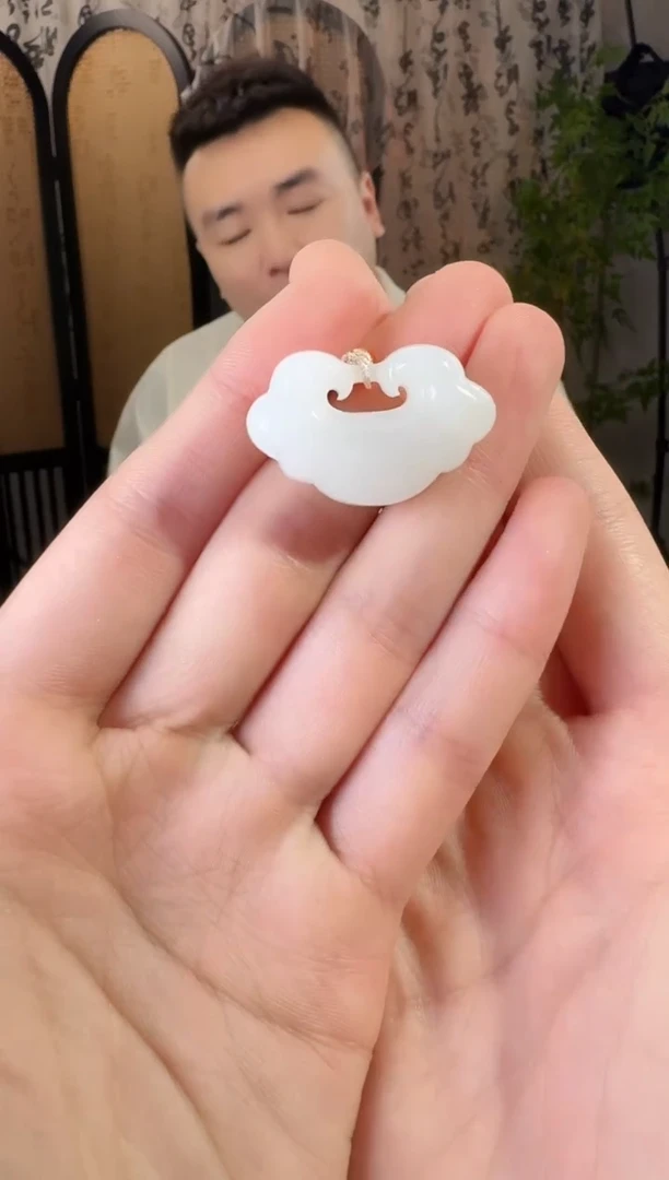 和田玉未镶嵌颈饰锁带结构多样性发货