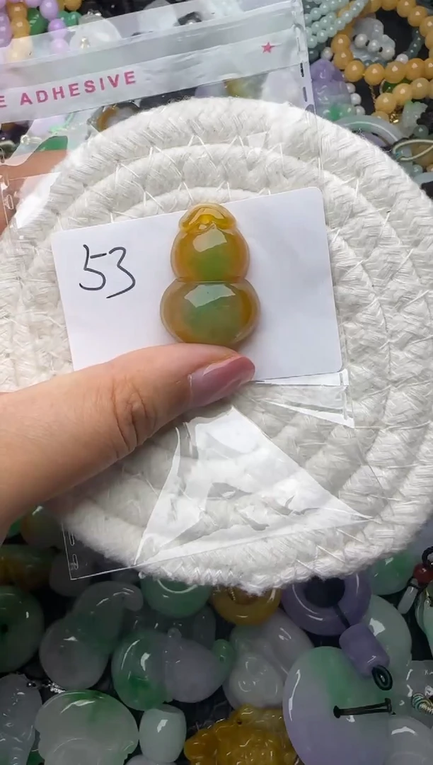 颈饰未镶嵌翡翠缅甸翡翠吊坠