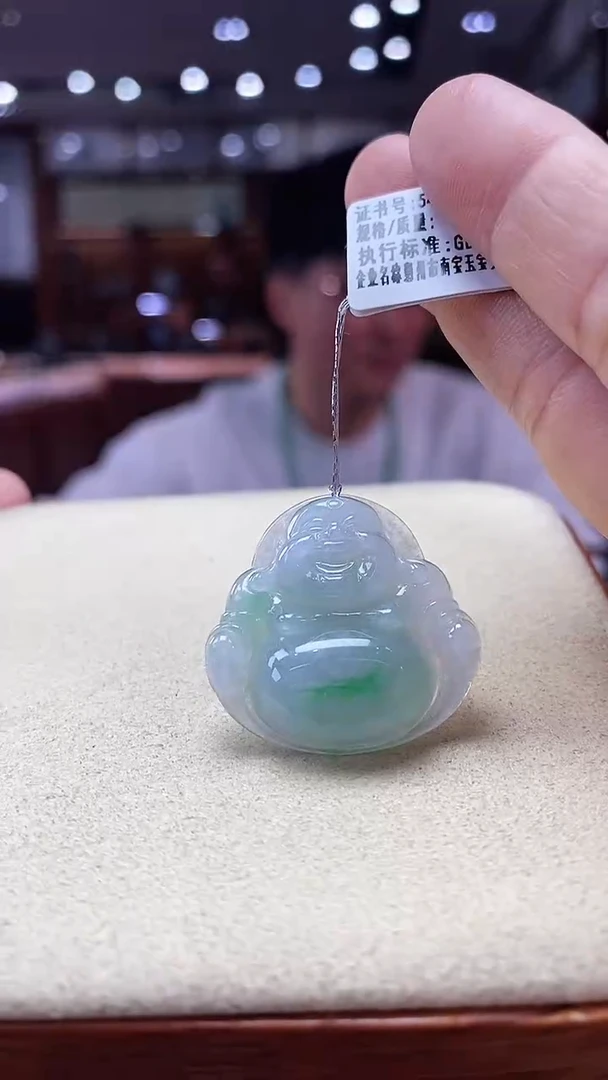 颈饰未镶嵌翡翠佛公