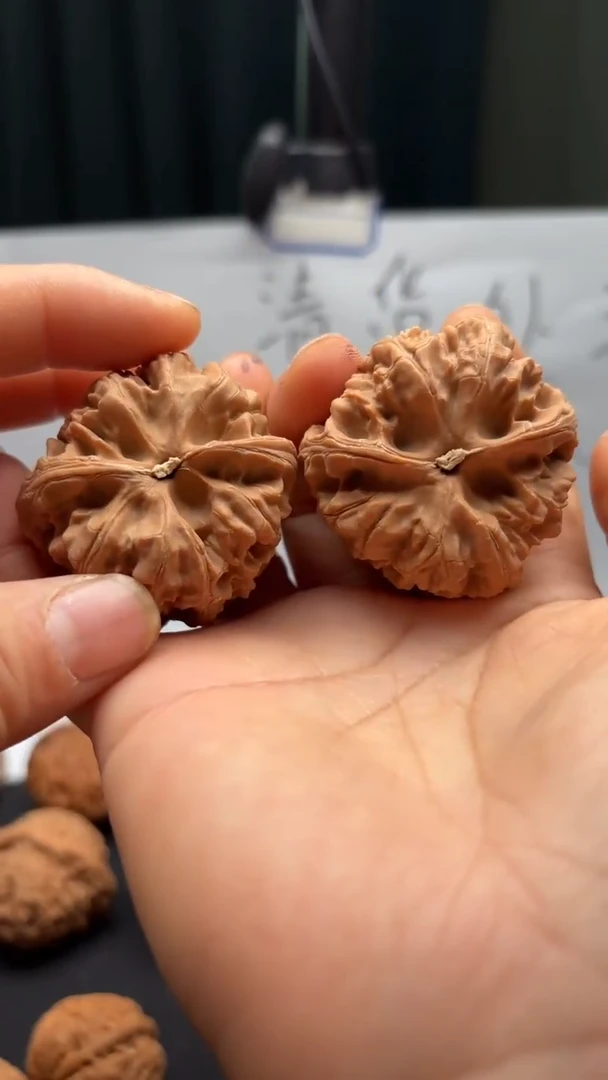 把件文玩核桃115野牛