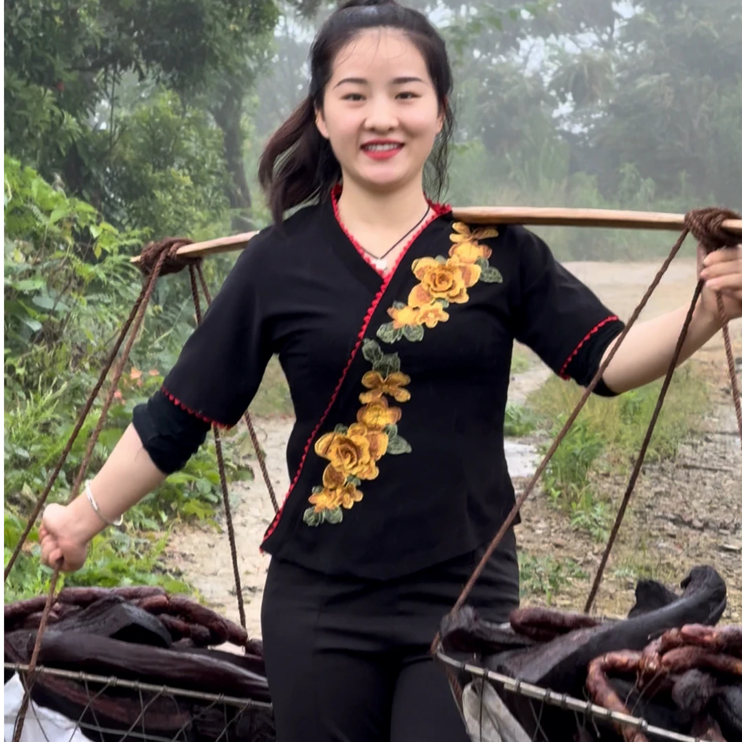 【牛妹推荐】贵州腊肉五花肉猪脚现称柴火烟熏本地土猪肉默认不烧皮