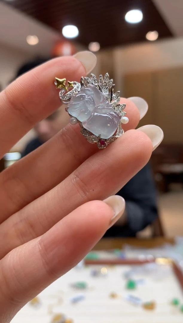 吊坠(不含链)18K金镶嵌翡翠花仙子