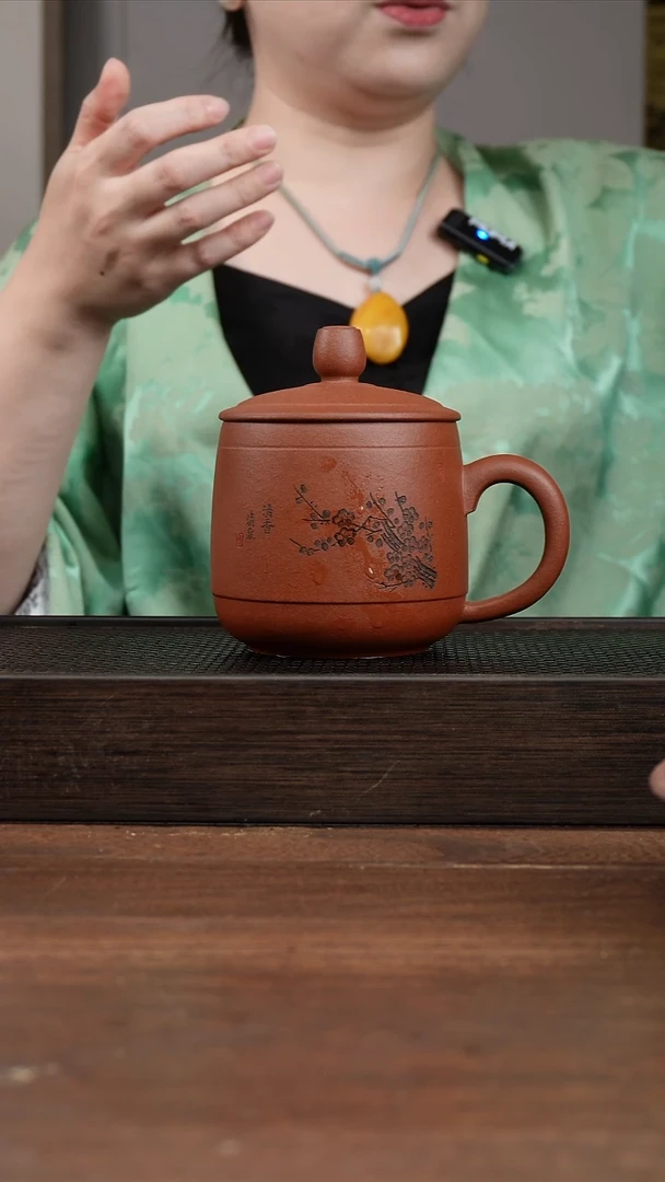 茶壶紫砂红清水梅花刻绘盖杯 ！