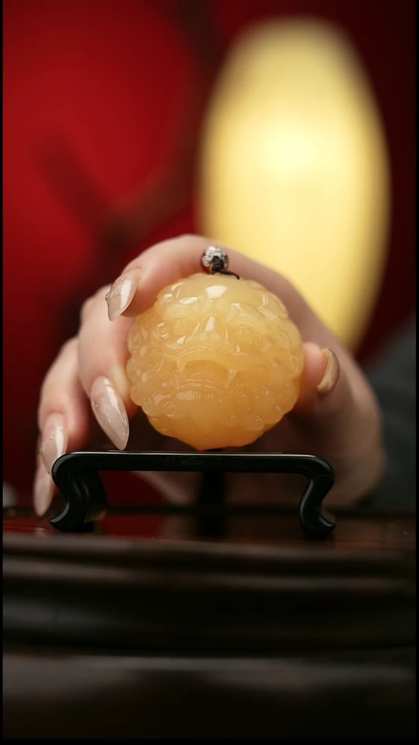 玉【醒狮貔貅】天然玉石手把件