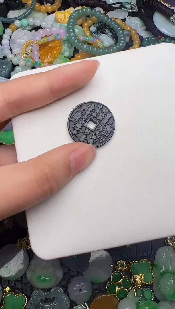 翡翠未镶嵌颈饰天然缅甸翡翠吊坠