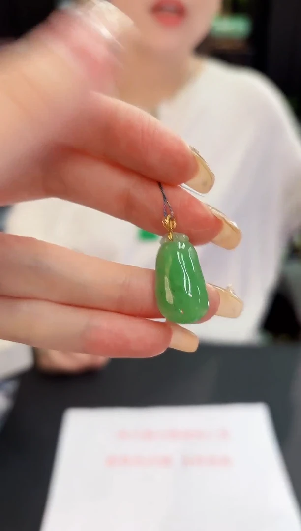 翡翠18K金镶嵌颈饰 缅料A货/支持复检/一件