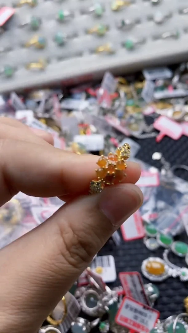 翡翠戒指银S925镶嵌66666666    9