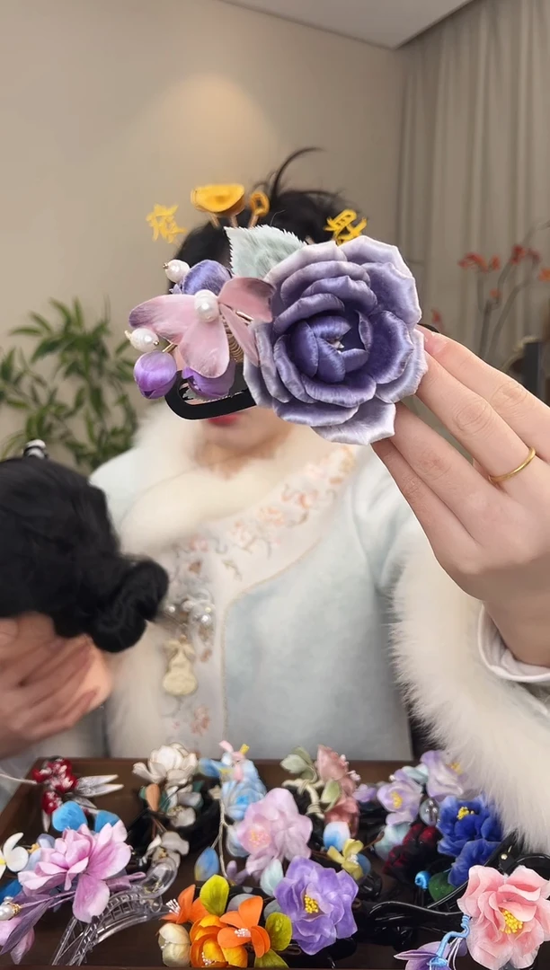 刺绣紫色玫瑰懒人夹