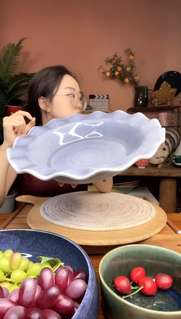 陶瓷12英寸花边大草帽盘子 微瑕疵