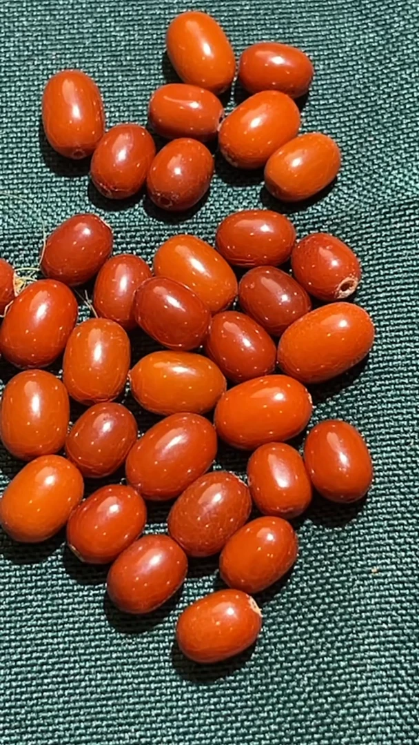 未镶嵌蜜蜡裸石1811-1889（多样性发货发一对）