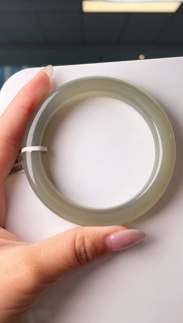 未镶嵌手镯和田玉晴水手镯 圈口58