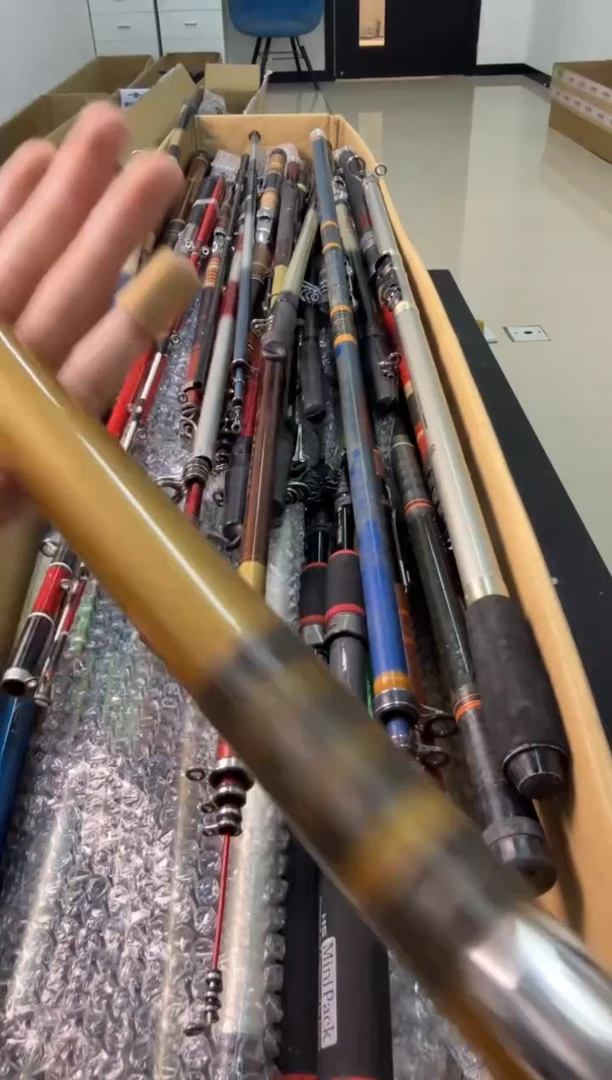 田*友鱼竿孤品微瑕，以直播间介绍为准，加10元发顺丰