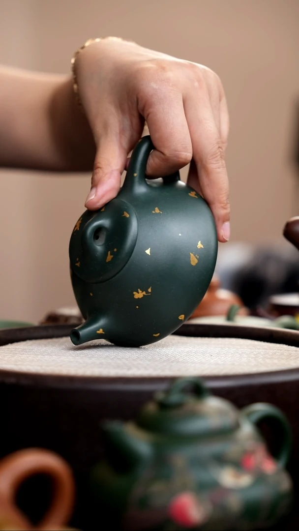 茶壶紫砂绿泥子冶石瓢描金