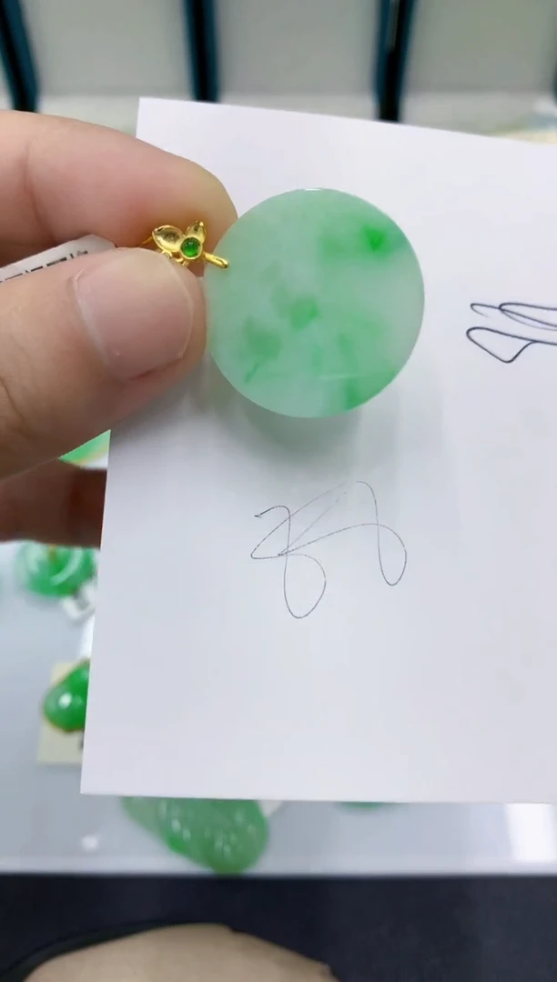 颈饰未镶嵌翡翠翡翠