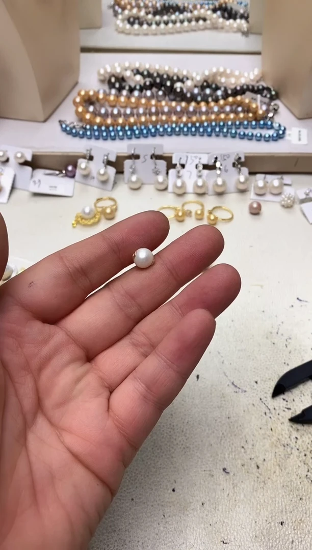 淡水珍珠未镶嵌颈饰1