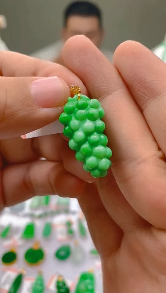 【闪购商品】翡翠颈饰18K金镶嵌新号开播，全场乱卖