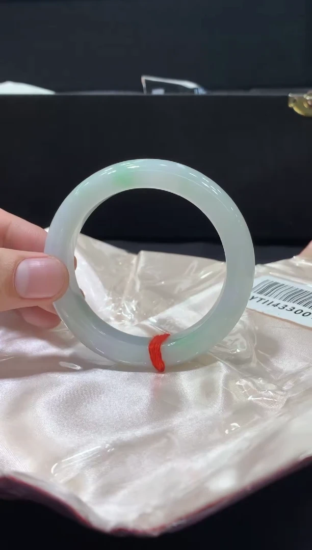 未镶嵌手镯翡翠翡翠手镯