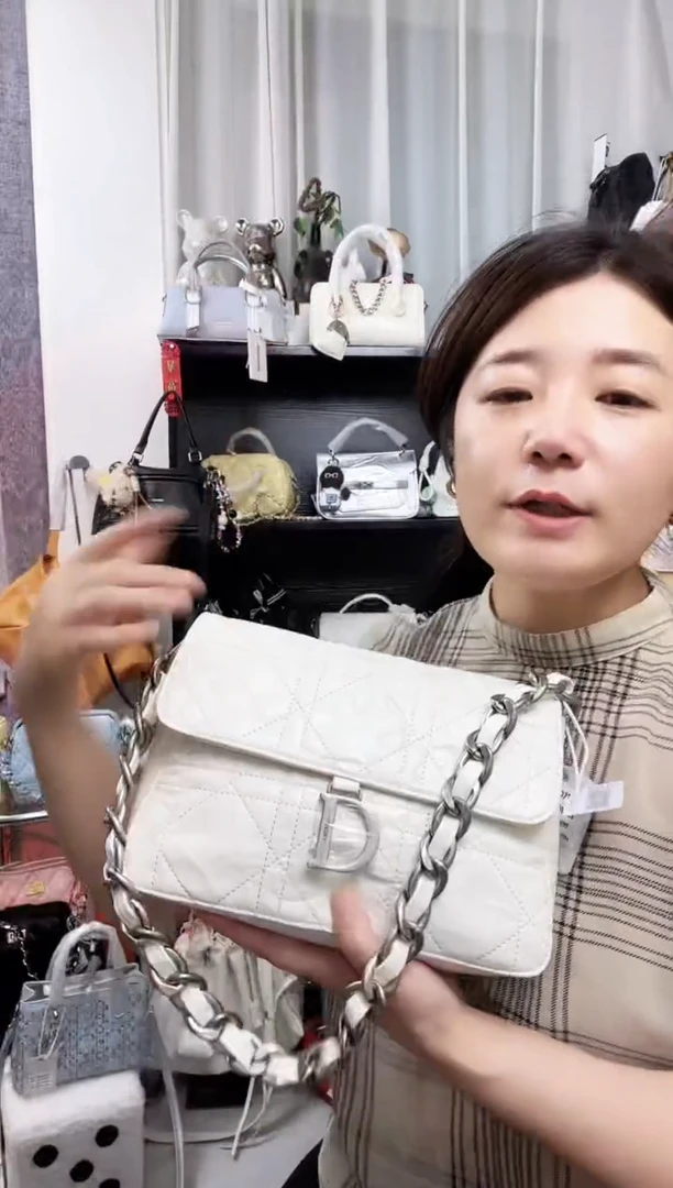 小牛剖层皮革福利款女士包包