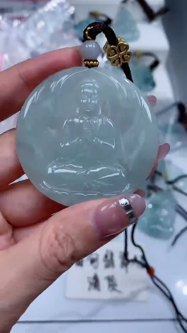 颈饰未镶嵌翡翠吊坠