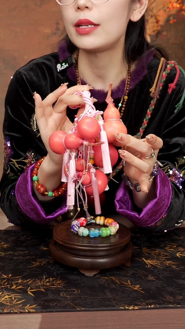 210--精品挂件小葫芦（随机发）9.9