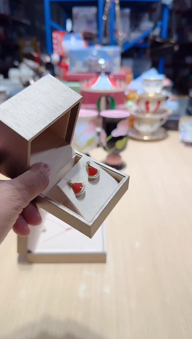 瓷片全场正品  一件不留 @@1