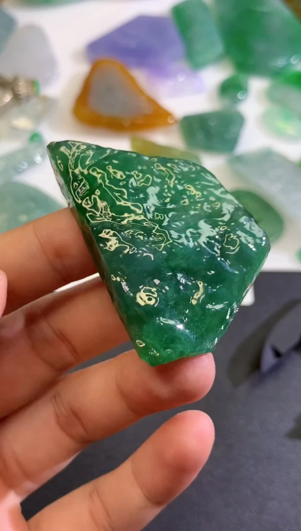 翡翠未镶嵌吊坠(不含链)644