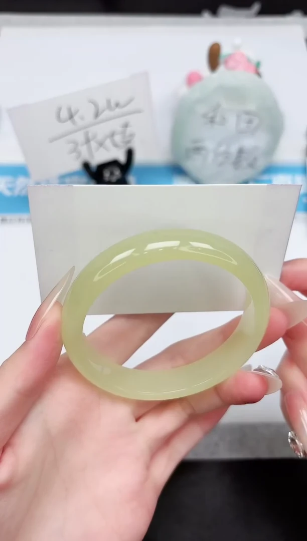 石英质玉手镯未镶嵌379-58.3