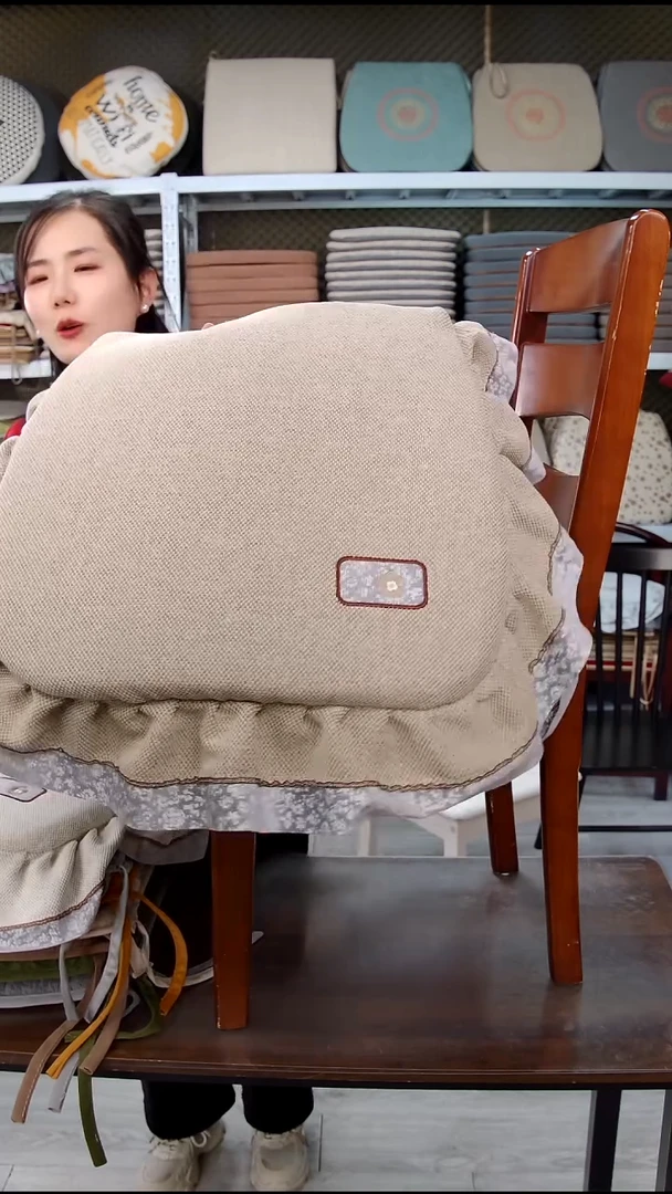 布布雪尼尔：淡轻咖色4个