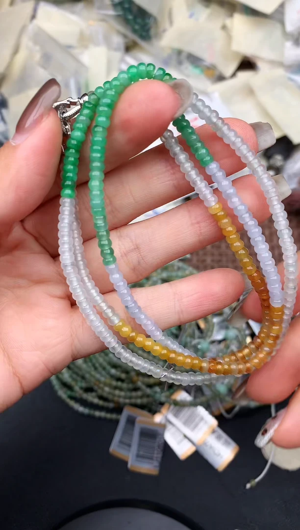 未镶嵌挂件翡翠—