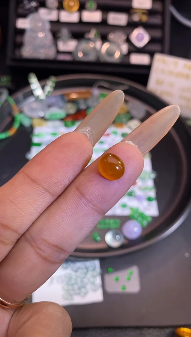【闪购商品】翡翠挂件未镶嵌蛋