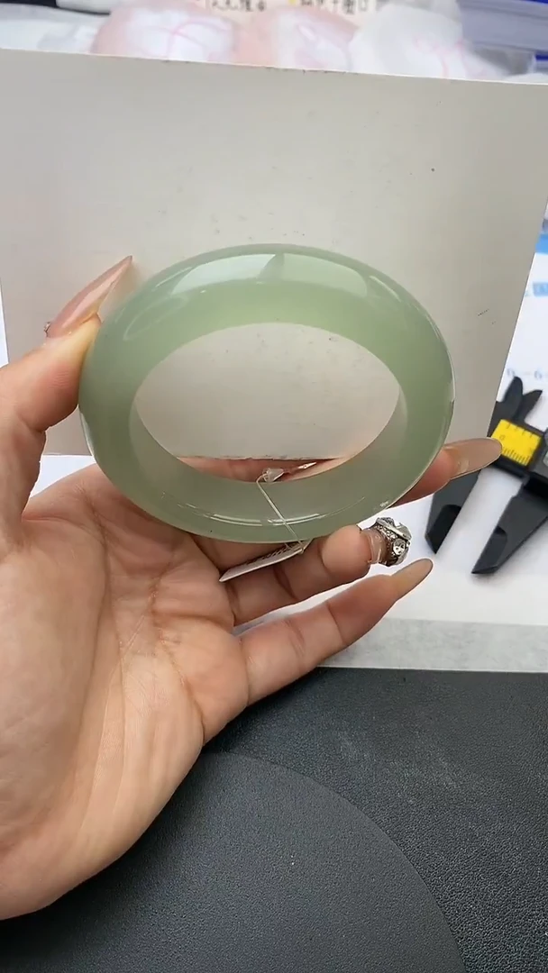 未镶嵌手镯石英质玉w25-DB56+