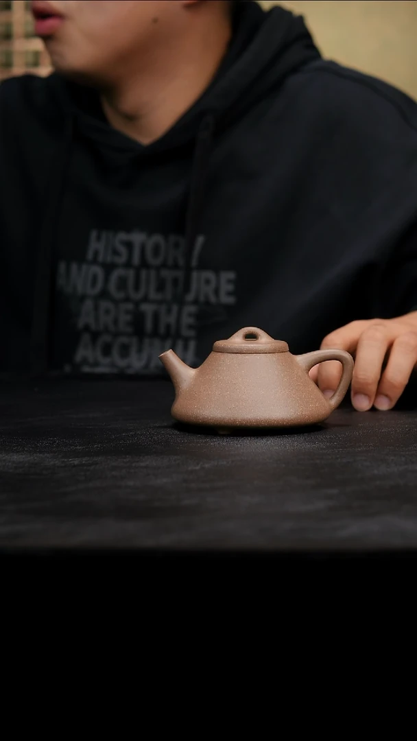 茶壶紫砂依****。紫砂壶 桃花泥勇瓢