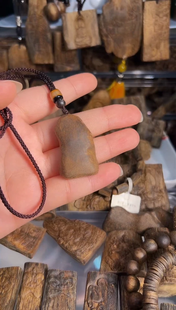 【闪购商品】沉香吊坠[沉香炸姐]国香包头吊坠